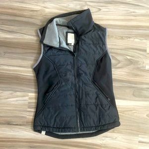 Black Bench Vest